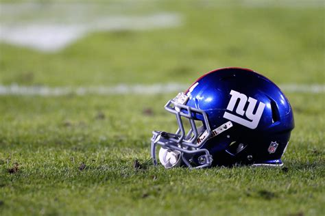 Giants Signing Veteran Quarterback To Their Practice Squad - The Spun