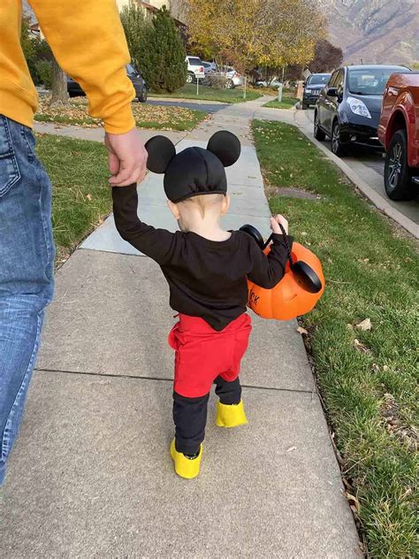 Mickey And Minnie Costumes Diy