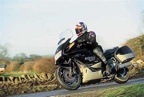 HONDA ST1100 PAN EUROPEAN (1989 - 2001) Review