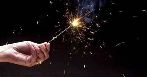 Some fireworks like sparklers to be legalized by Cuomo in N.Y.