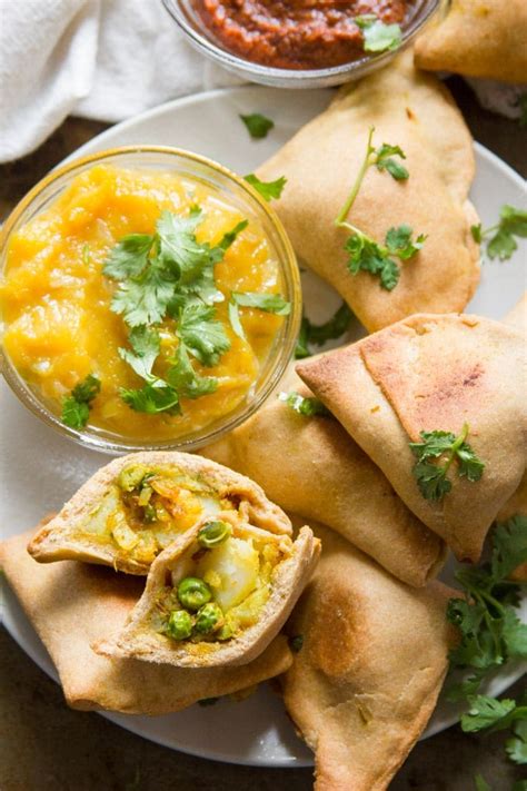 Baked Vegan Samosas - Connoisseurus Veg