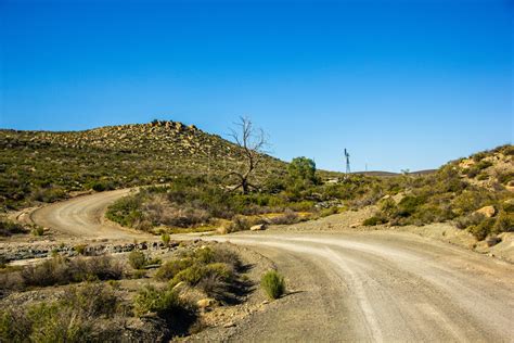 On a stretch of gravel road, families ravaged by cancer question nitrate