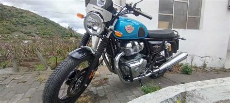 Royal Enfield Interceptor 650 - Adventure tour by Motorcycle Ecuador