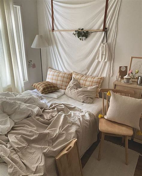 Home aesthetic | Beige bedroom decor, Aesthetic bedroom, Interior ...