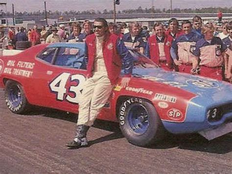 RICHARD PETTY 1972 CUP CHAMPION 1972 DODGE CHARGER