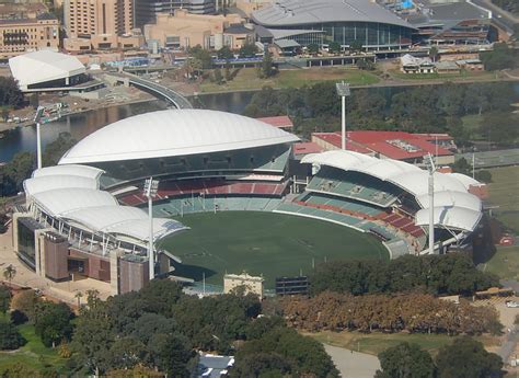 File:Completed Adelaide Oval 2014 - cropped and rotated.jpg - Wikimedia ...