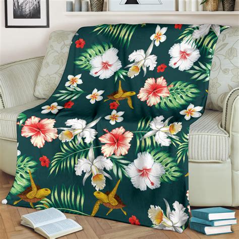 Hawaiian Flower Design with SeaTurtle Print Fleece Blanket - JorJune