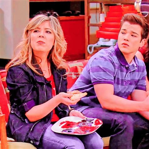 icarly | seddie on Instagram: “*𝐼 𝑤𝑖𝑠ℎ 𝑤𝑒 𝑤𝑒𝑟𝑒 𝑐𝑢𝑑𝑑𝑙𝑖𝑛𝑔 𝑡𝑜𝑔𝑒𝑡ℎ𝑒𝑟 𝑟𝑖𝑔ℎ𝑡 ...