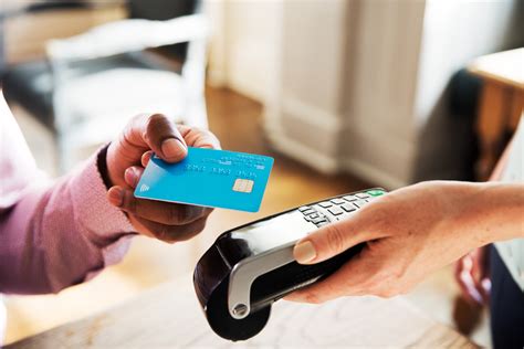 What Is a Contactless Credit Card and How to Get One