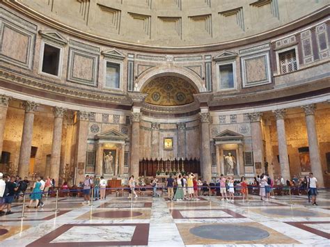 Pantheon Rome Exterior