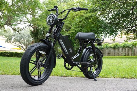 Juiced Scorpion electric bike review: an affordable e-moped with style!