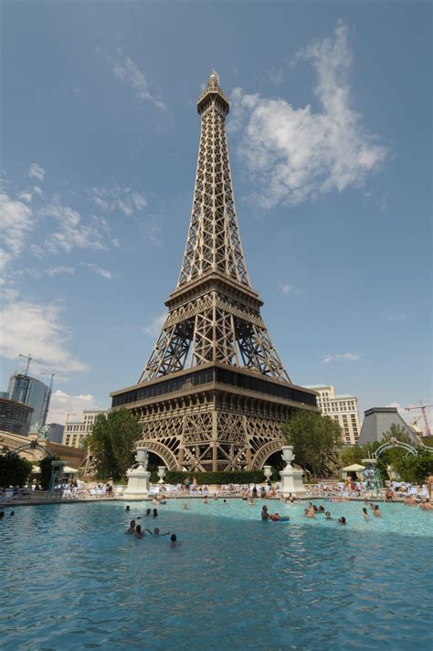 Paris Las Vegas pool. 7-21-08 | World Waterpark Association