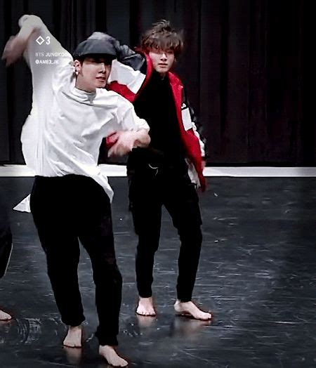 [CHOREOGRAPHY] BTS 'Black Swan' Dance Practice | gif em 2020 | Grupo ...