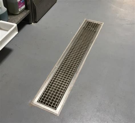 Industrial Plain Mesh Grating | Stainless Steel Drain Gratings | Kent