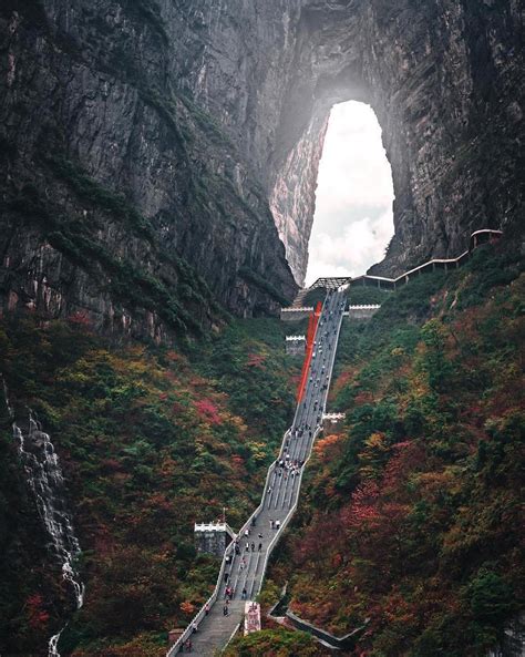 Stairway to Heaven, Zhangjiajie, China : r/interestingasfuck