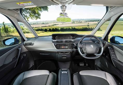 Citroen C4 SpaceTourer 2019 review | Motors.co.uk