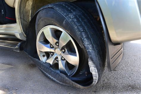 What to Do When a Truck Tire Blowout Hits Your Car | 24/7 Free Consults