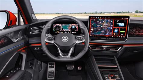 New VOLKSWAGEN TIGUAN 2024 - INTERIOR details & TRUNK SPACE - YouTube