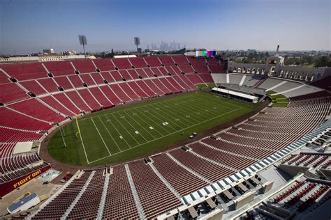 USC hopes to have team worthy of playing in dazzling Coliseum - Los ...