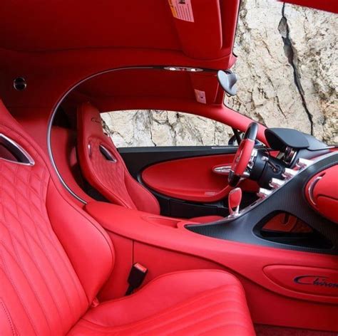 Can you appreciate the Italian red interior of this Bugatti Chiron? # ...