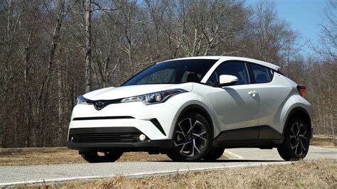 2018 Toyota C-HR SUV Targets a Younger Audience - Consumer Reports