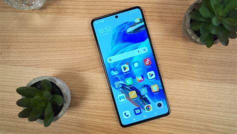 Xiaomi Redmi Note 12 Pro 5G review: A budget phone without a focus ...