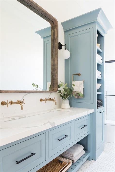 7 Bathroom Vanity Cabinet Colors You'll See Everywhere in 2020 | Hunker ...