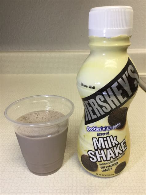 Hershey's Cookies 'n' Creme Flavored Milk Shake — Chocolate Milk Reviews