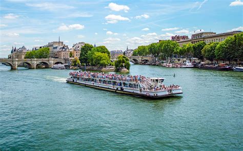 How Long Is The Seine River Cruise | TouristSecrets