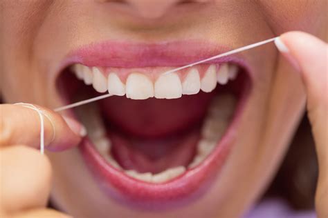 How To Floss Your Teeth: Proper Flossing Technique | West Keller Dental