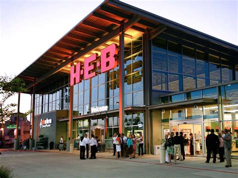 H-E-B's smallest store ever could signal growing grocery trend ...