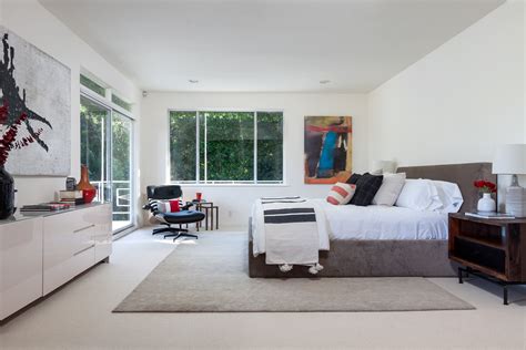 Take a look around Jared Leto’s Cahuenga Pass home, listed for $1.999M ...