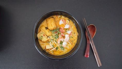 Singapore Katong Laksa – CARRY IT LIKE HARRY