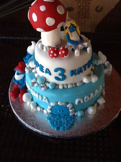 Smurfs Cake - CakeCentral.com