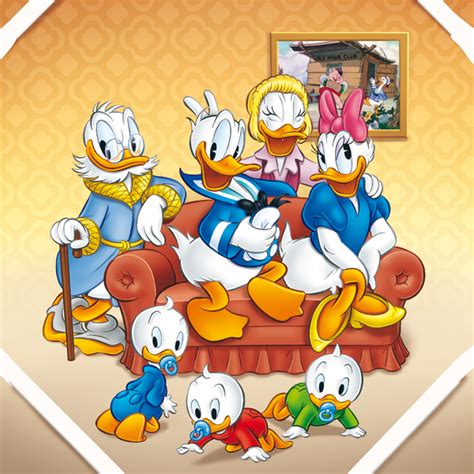 TIL Donald Duck has a sister Della the mother of his triplet nephews ...