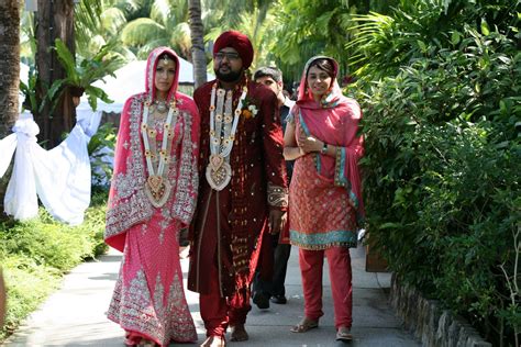 Make-Up by Vanz: Punjabi Wedding on the beach