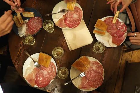 10 Must-Try Food Tours Of Florence To Explore The Local Cuisine