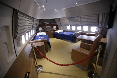 Air Force 1 replica takes visitors inside presidential 747 | Lifestyle ...