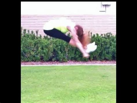 Cheerleading: How To Do A Pike Jump With Coach Meggin - YouTube