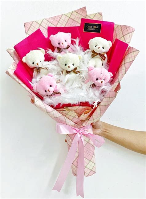 H10 Bear Hand Bouquet sameday flower delivery to Malaysia | Only Love ...