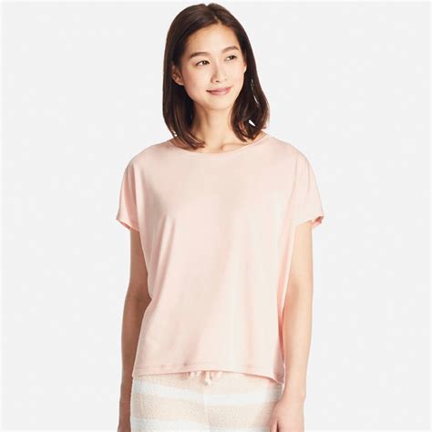 Summer Looks from Uniqlo: Drape Crewneck T-Shirt & Supima Cotton Tee ...