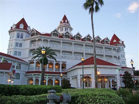 Disney Tidbits from a Disney Nut: Walt Disney World Resort of the Week ...