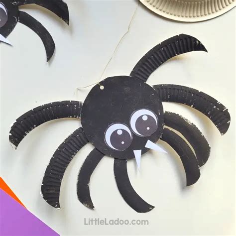 Paper Plate Spider Craft {Free template}