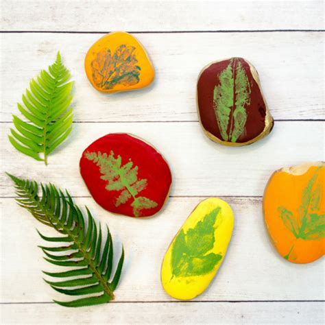 Five Fab… Leaf Craft Ideas