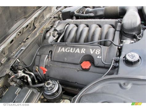 1999 Jaguar XJ XJ8 Engine Photos | GTCarLot.com