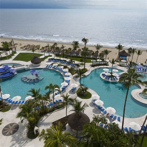 Hard Rock Hotel Vallarta | Condé Nast Traveler