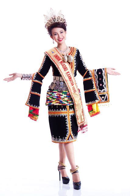 Costume Pakaian Tradisional Kadazan - MarleeanceAndersen