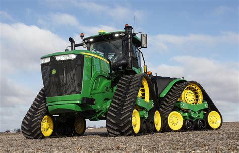 Oklahoma Farm Report - John Deere 9R Family of Tractors Get New Updates ...