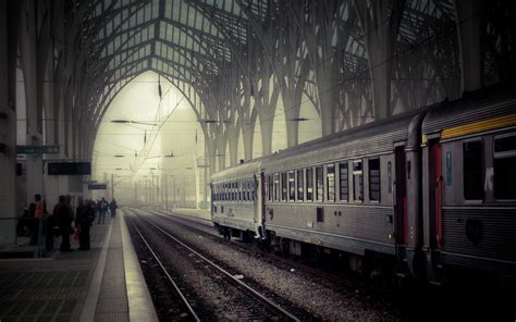 Train Station Wallpapers - Top Free Train Station Backgrounds ...