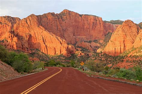 Zion Canyon Scenic Drive, Zion National Park, Utah, USA - Heroes Of ...